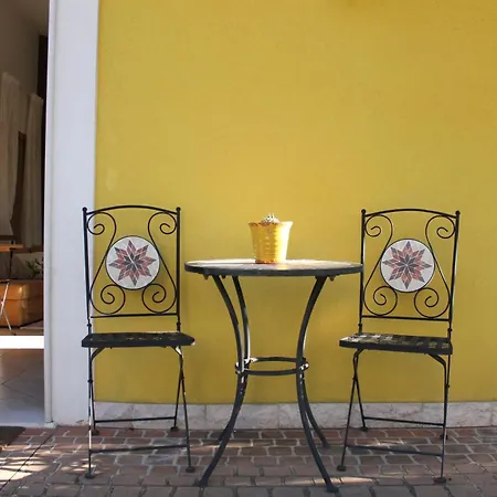 Lägenhet Bloemenhuis Pianella (Pescara)