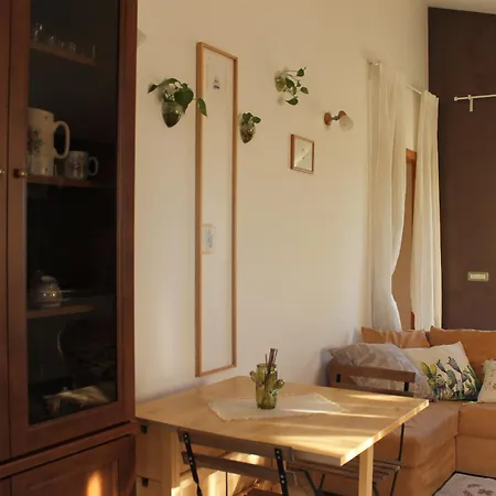 Bloemenhuis Lägenhet *